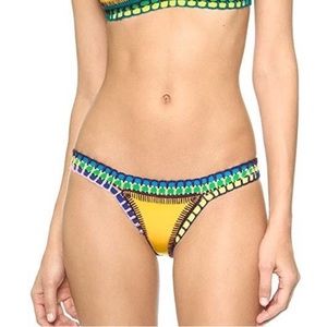 Kiini Roe Bottoms